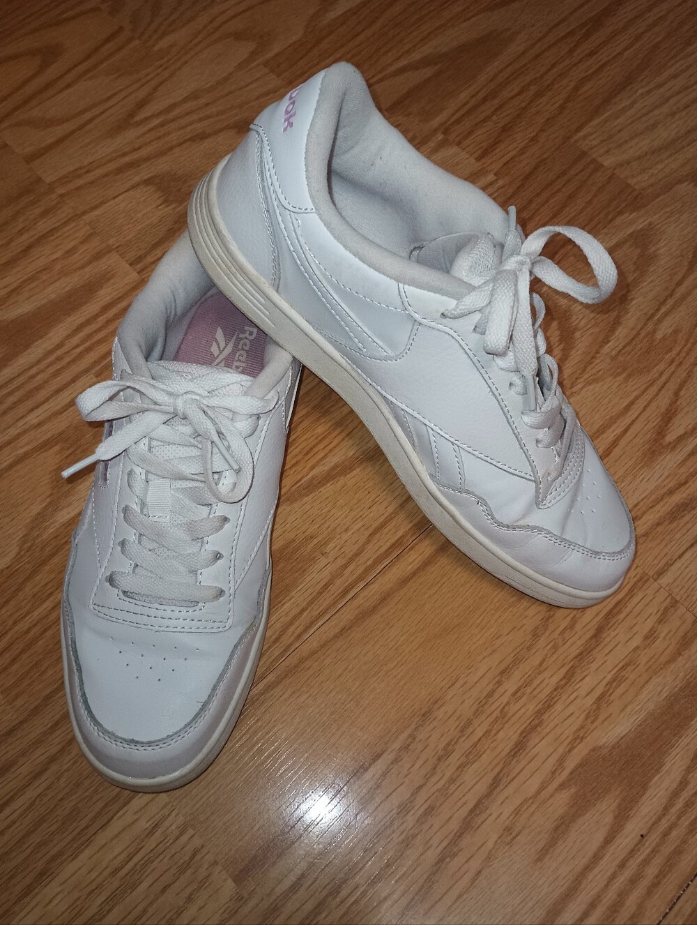 Reebok Galaxy 7 Sneakers. White & Pink. Women's 9